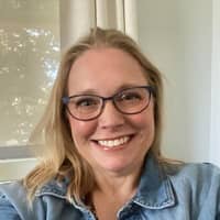 Sitter Profile Image: Tina F.