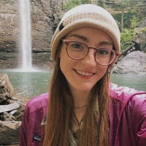 Sitter Profile Image: Rachel V.