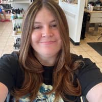 Sitter Profile Image: Leanne S.