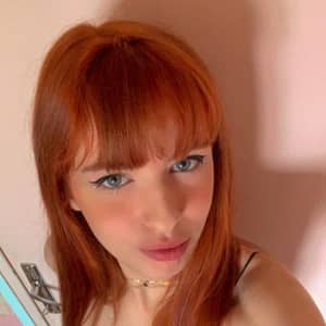 Sitter Profile Image: Oceane F.