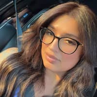 Sitter Profile Image: Mercedes V.