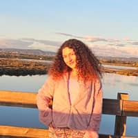 Sitter Profile Image: Rebecca T.