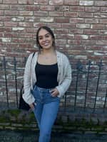 Sitter Profile Image: Tea W.