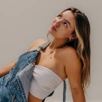 Sitter Profile Image: alyeah b.