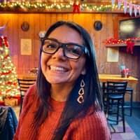 Sitter Profile Image: Jennifer T.