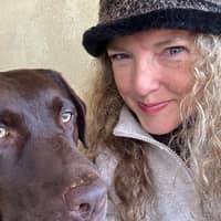 Sitter Profile Image: Melinda V.