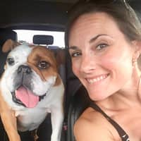 Sitter Profile Image: Leslee D.