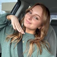 Sitter Profile Image: Rachel W.