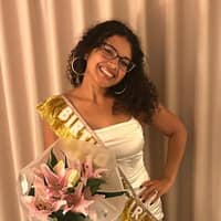 Sitter Profile Image: Sienna R.