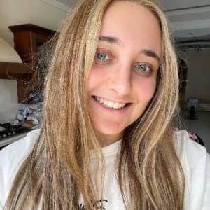 Sitter Profile Image: Melanie B.