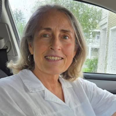 Sitter Profile Image: Mary T.