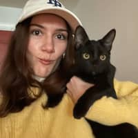 Sitter Profile Image: Leah D.