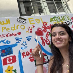 Sitter Profile Image: MAEVA O.