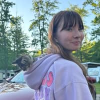 Sitter Profile Image: Adisyn B.