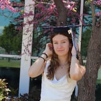 Sitter Profile Image: Raegan S.