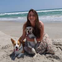 Sitter Profile Image: Joanna H.