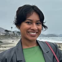 Sitter Profile Image: Estrella A.