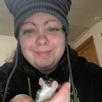 Sitter Profile Image: Evelyn V.