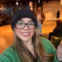 Sitter Profile Image: Janelle R.