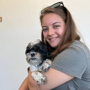 Sitter Profile Image: Riley M.