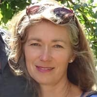 Sitter Profile Image: Bettina O.