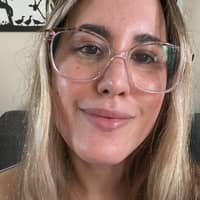 Sitter Profile Image: Giovanna P.