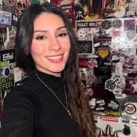 Sitter Profile Image: Alexis C.