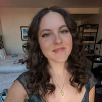 Sitter Profile Image: Caitlin B.