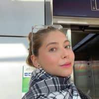 Sitterprofilbild: laura s.