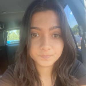 Sitter Profile Image: Lindsay M.