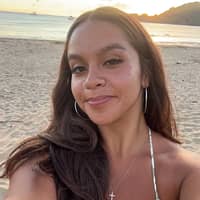 Sitter Profile Image: Emilie R.