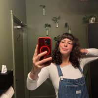 Sitter Profile Image: Cecilia P.