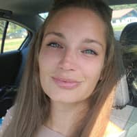 Sitter Profile Image: Victoria W.