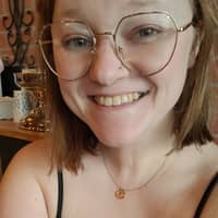 Sitter Profile Image: Amanda T.