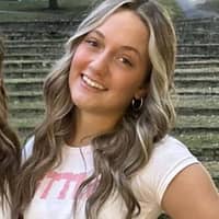 Sitter Profile Image: Sarah D.