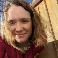 Sitter Profile Image: Laura G.