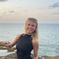 Sitter Profile Image: Yasmine R.