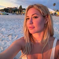 Sitter Profile Image: Joy C.