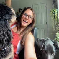 Sitter Profile Image: Julieanna E.