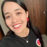 Foto de perfil del cuidador: Hellen R.