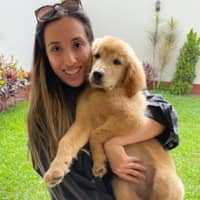 Sitter Profile Image: Thais V.