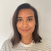 Sitter Profile Image: Sarah V.