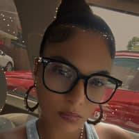 Sitter Profile Image: Naomi M.