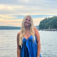 Sitter Profile Image: McKenna E.