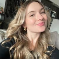 Sitter Profile Image: Mia B.