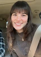 Sitter Profile Image: madi o.