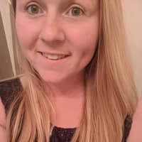 Sitter Profile Image: Shannon B.