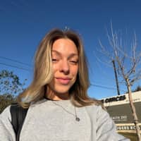 Sitter Profile Image: Paige W.