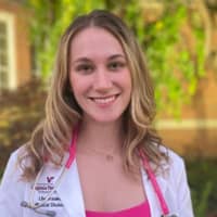 Sitter Profile Image: Lily B.