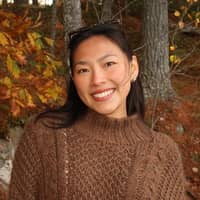 Sitter Profile Image: Lisa L.